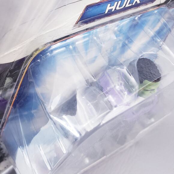 Hasbro Marvel Avengers Endgame Hulk Deluxe Action Figure - Picture 7 of 12